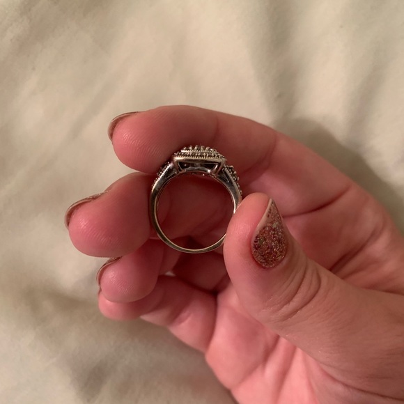 1ct DIAMOND RING - Picture 5 of 6